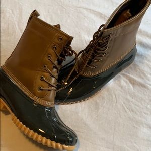 Sports duck boot women’s 7